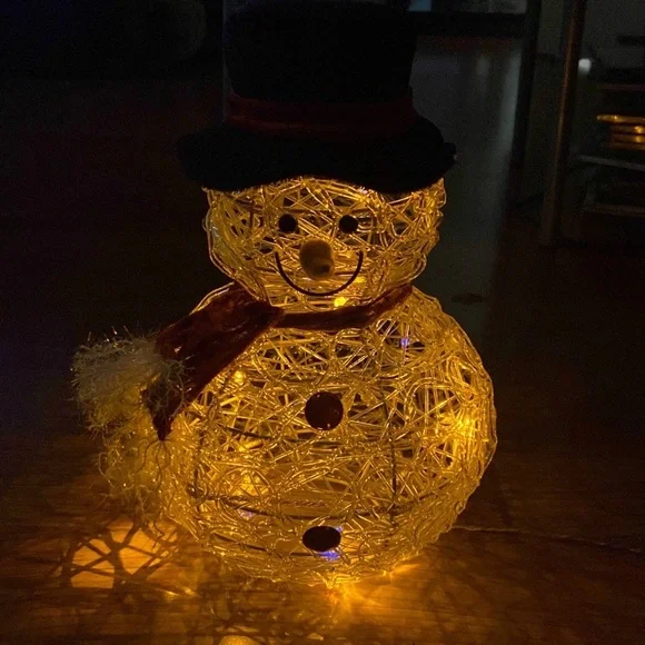 Lighted Snowman - Picture 4 of 10